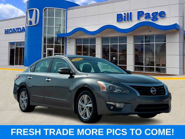 Used 2015 Nissan Altima 2.5 SL w/ Technology Package FWD image 1