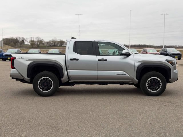 Used 2024 Toyota Tacoma TRD Off-Road AWD/4WD image 5