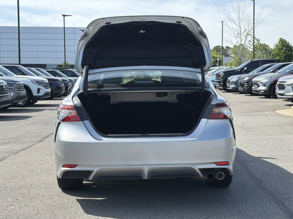 Used 2024 Toyota Camry SE image 14