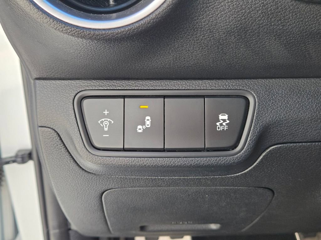 Used 2023 Kia Forte GT-Line image 30