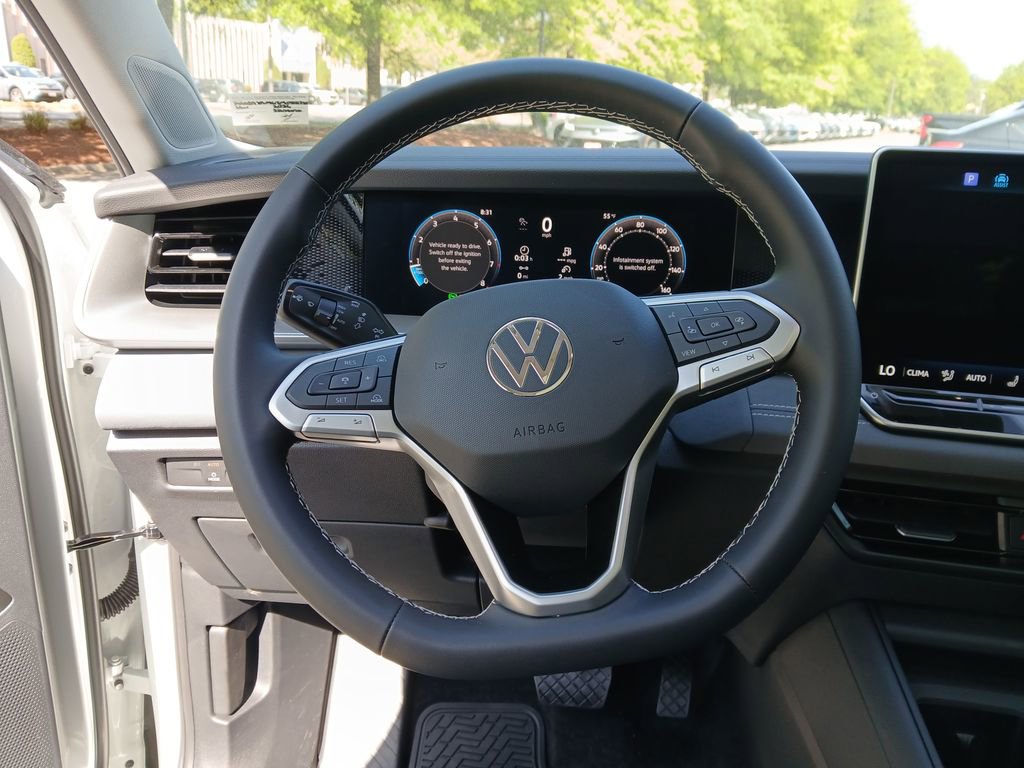 New 2026 Volkswagen Tiguan SE image 14