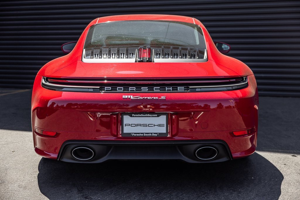 Used 2025 Porsche 911 Carrera S image 8