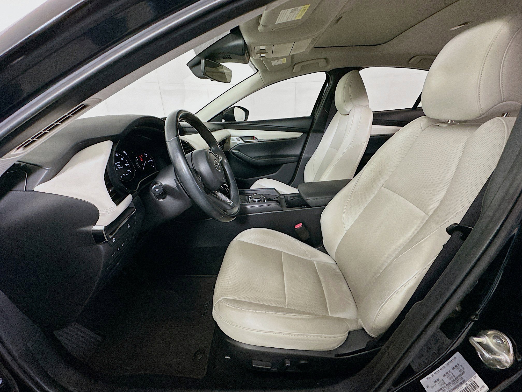 Used 2019 MAZDA MAZDA3 w/Premium Pkg image 13