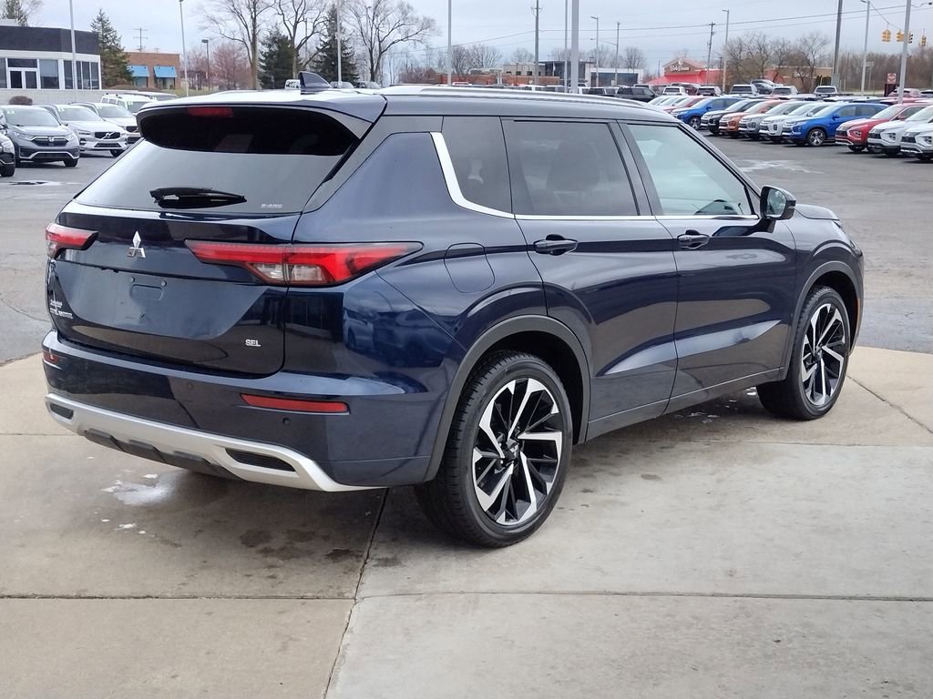 Used 2022 Mitsubishi Outlander SEL image 5
