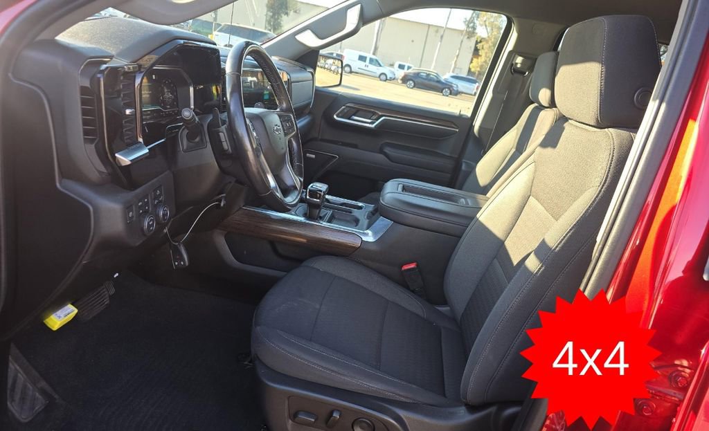 Used 2022 Chevrolet Silverado 1500 RST w/ Convenience Package II AWD/4WD image 23