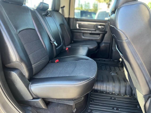 Used 2018 RAM 2500 Big Horn w/ Sport Appearance Group image 18