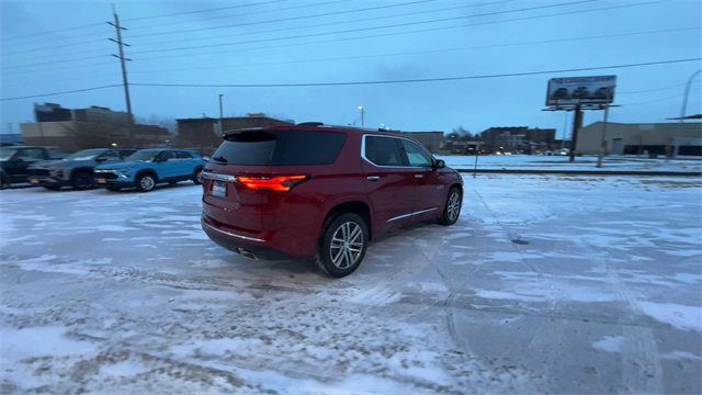 Certified 2022 Chevrolet Traverse High Country w/ LPO, Floor Liner Package image 8