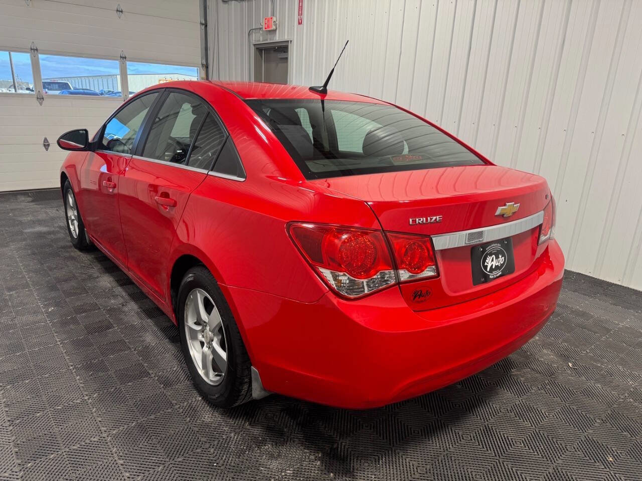 Used 2014 Chevrolet Cruze LT w/ All-Star Edition FWD image 4