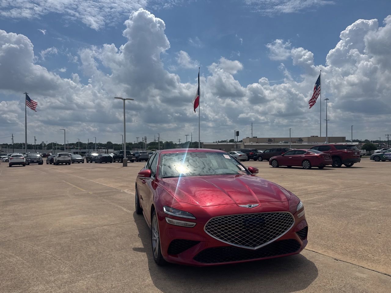 Used 2022 Genesis G70 2.0T RWD image 3