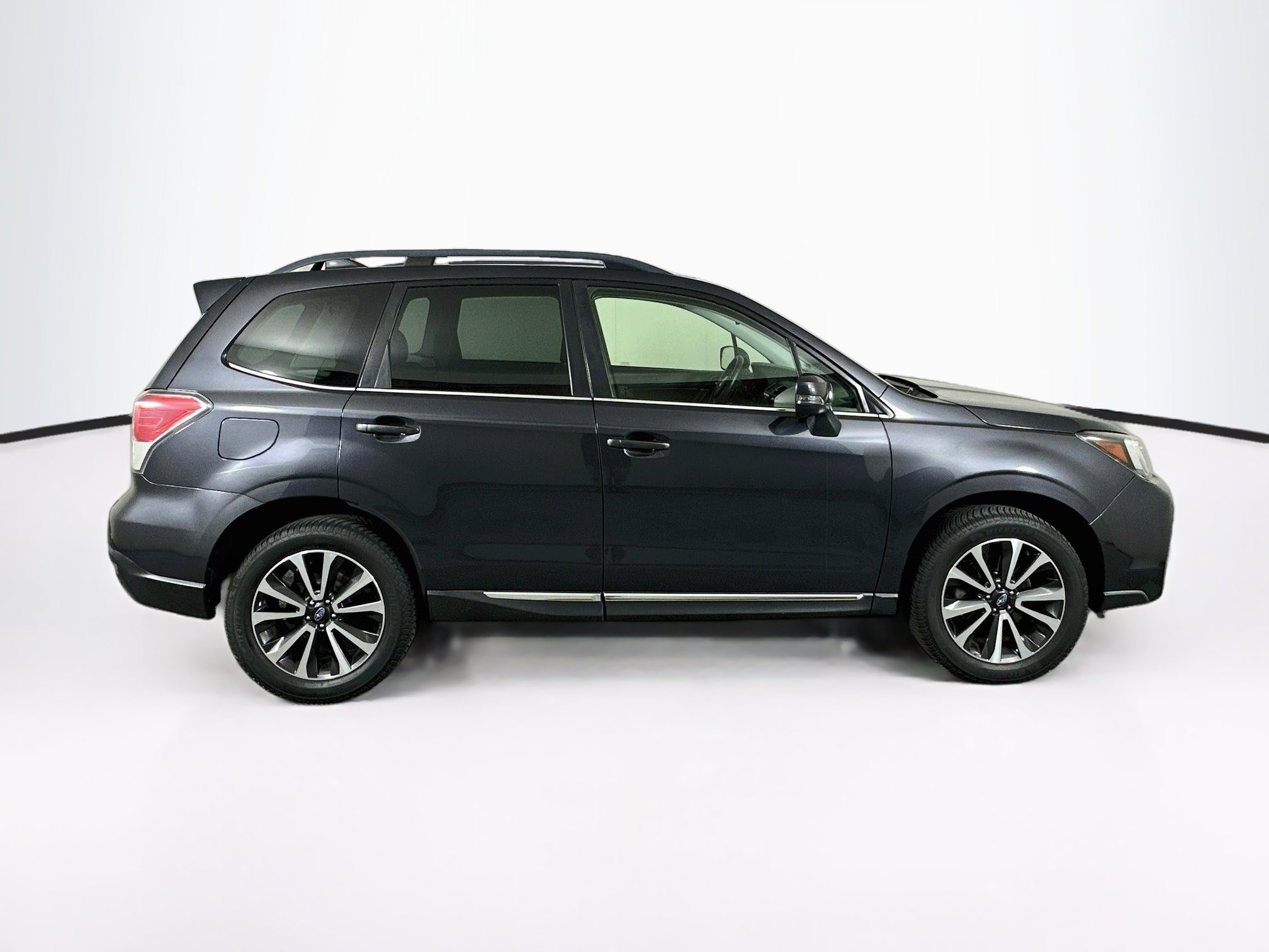 Used 2017 Subaru Forester 2.0XT Touring w/ Popular Package #2 AWD/4WD image 10