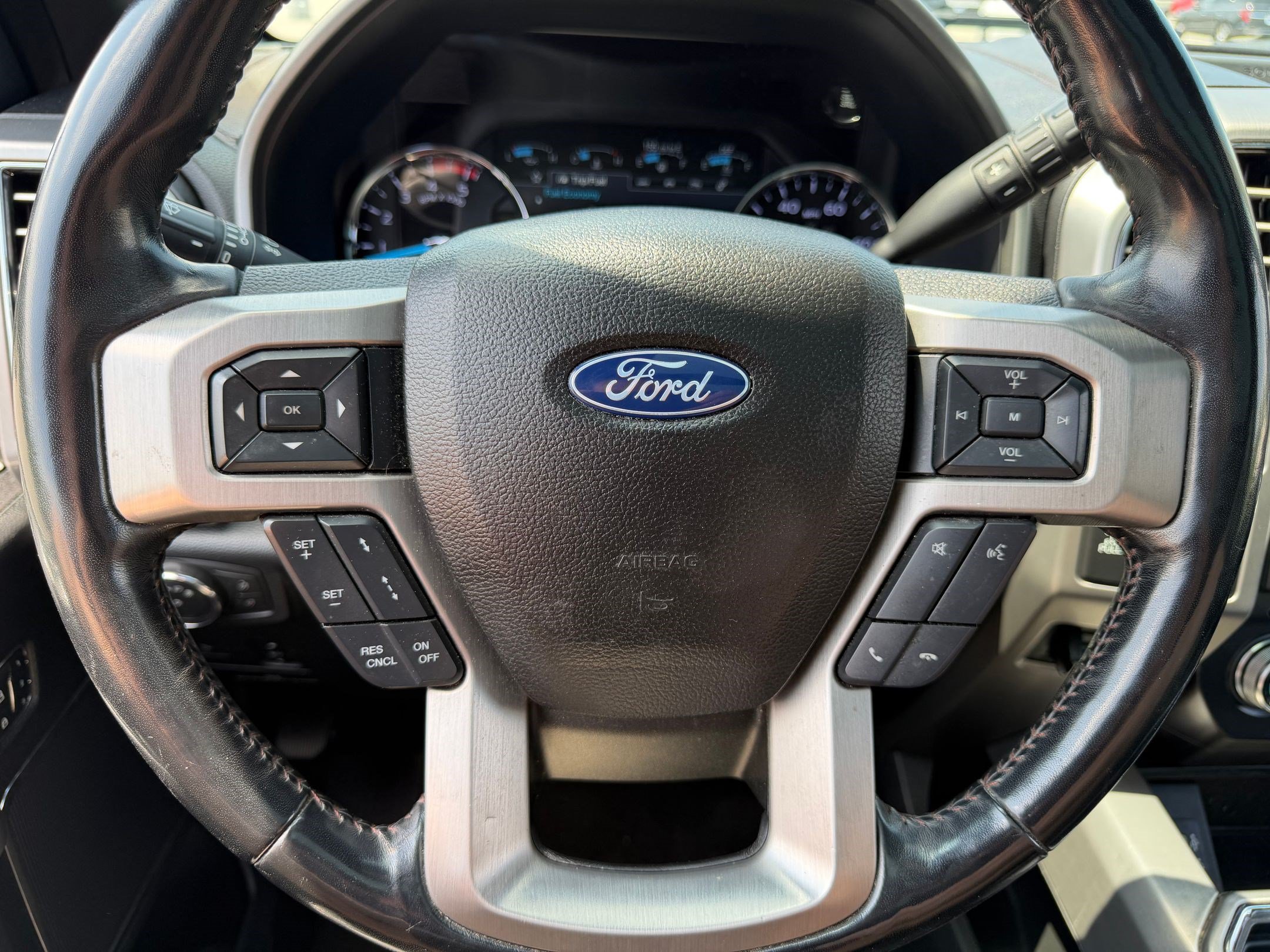 Used 2018 Ford F250 Platinum w/ Platinum Ultimate Package AWD/4WD image 11