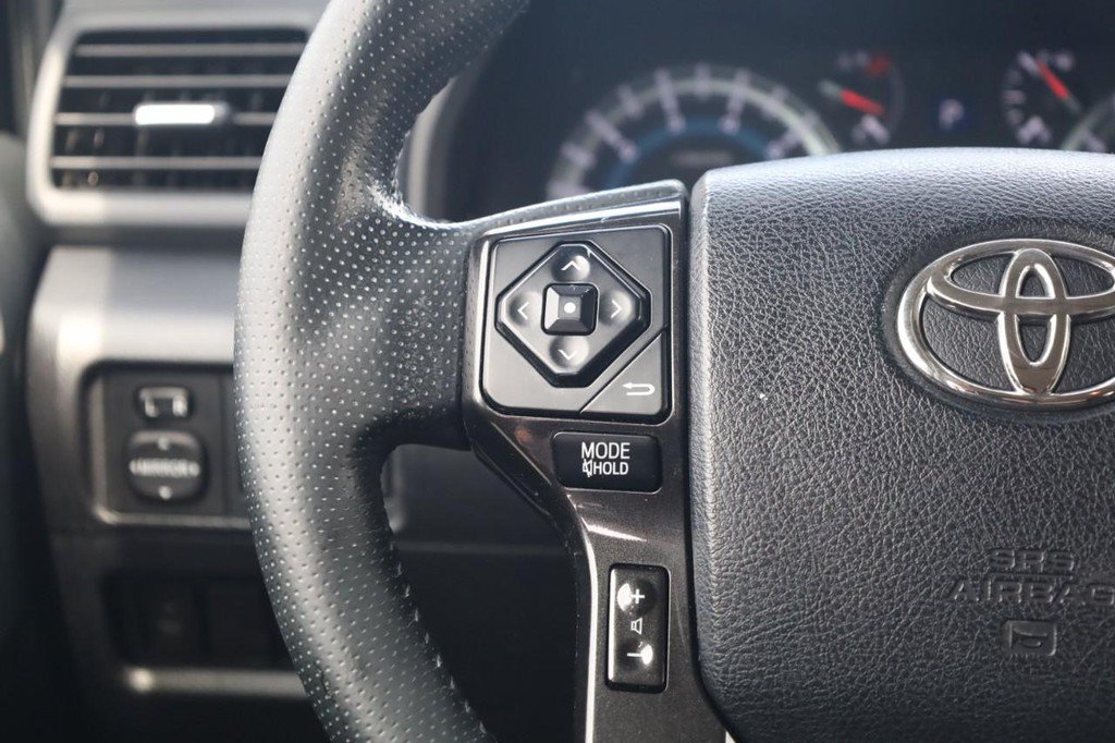 Used 2015 Toyota 4Runner Trail Premium AWD/4WD image 9