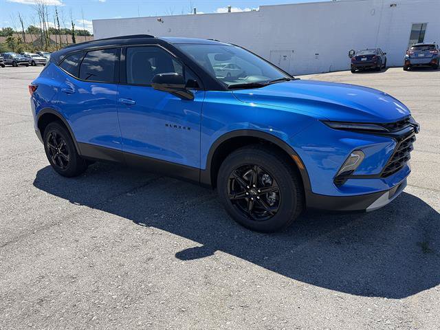 New 2026 Chevrolet Blazer LT w/ Convenience Package AWD/4WD image 8