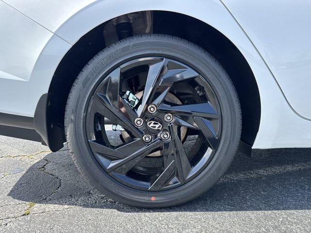 New 2026 Hyundai Elantra SEL Sport image 17