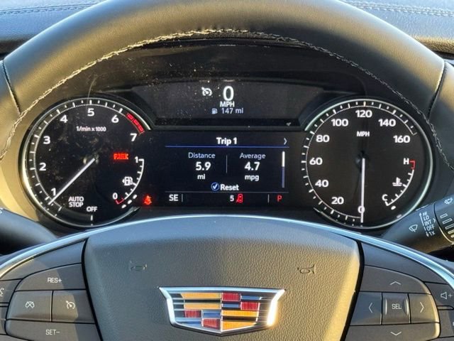 New 2025 Cadillac XT5 Luxury image 3