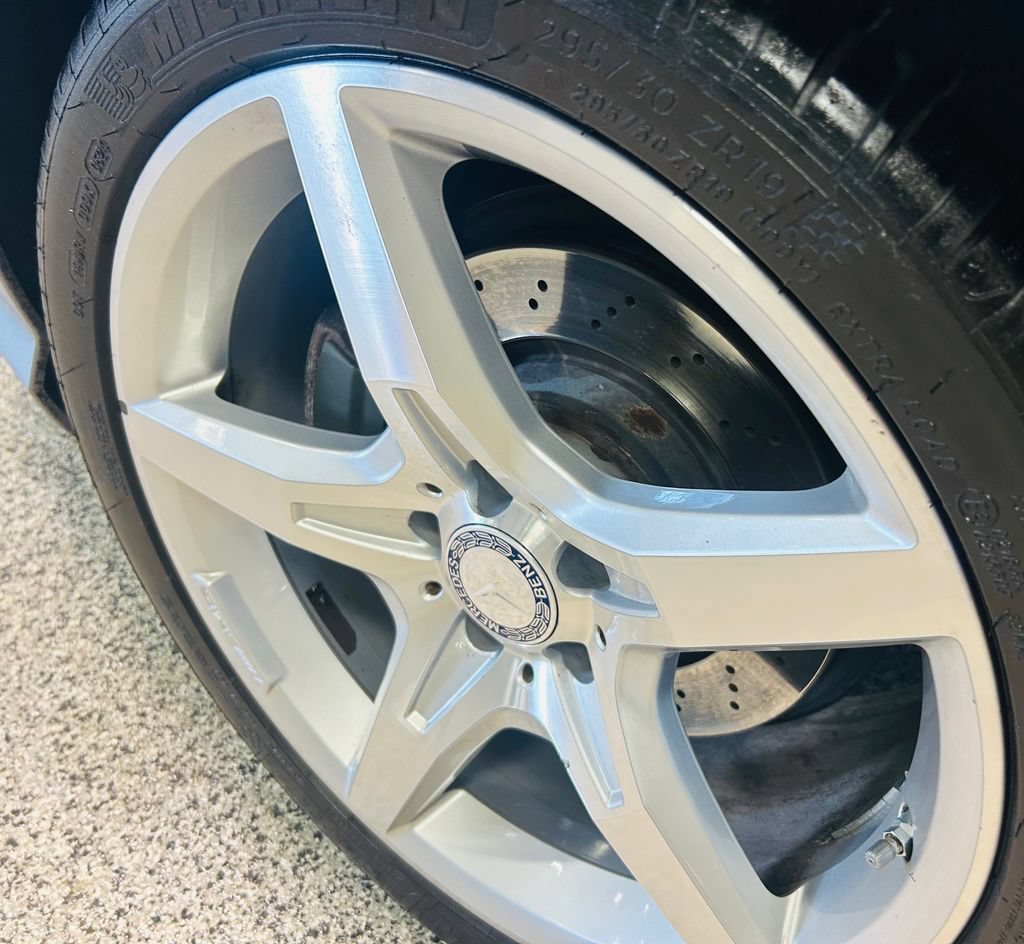 Used 2013 Mercedes-Benz SL 550 image 8