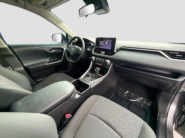 Used 2024 Toyota RAV4 XLE w/ Convenience Package FWD image 28