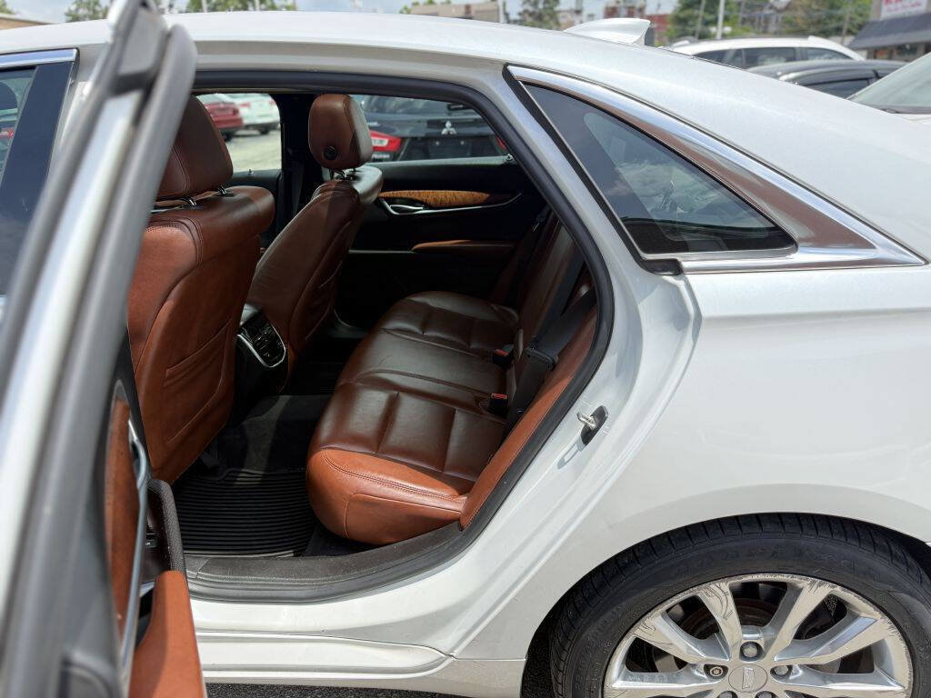 Used 2016 Cadillac XTS Luxury w/ Driver Awareness Package AWD/4WD image 23