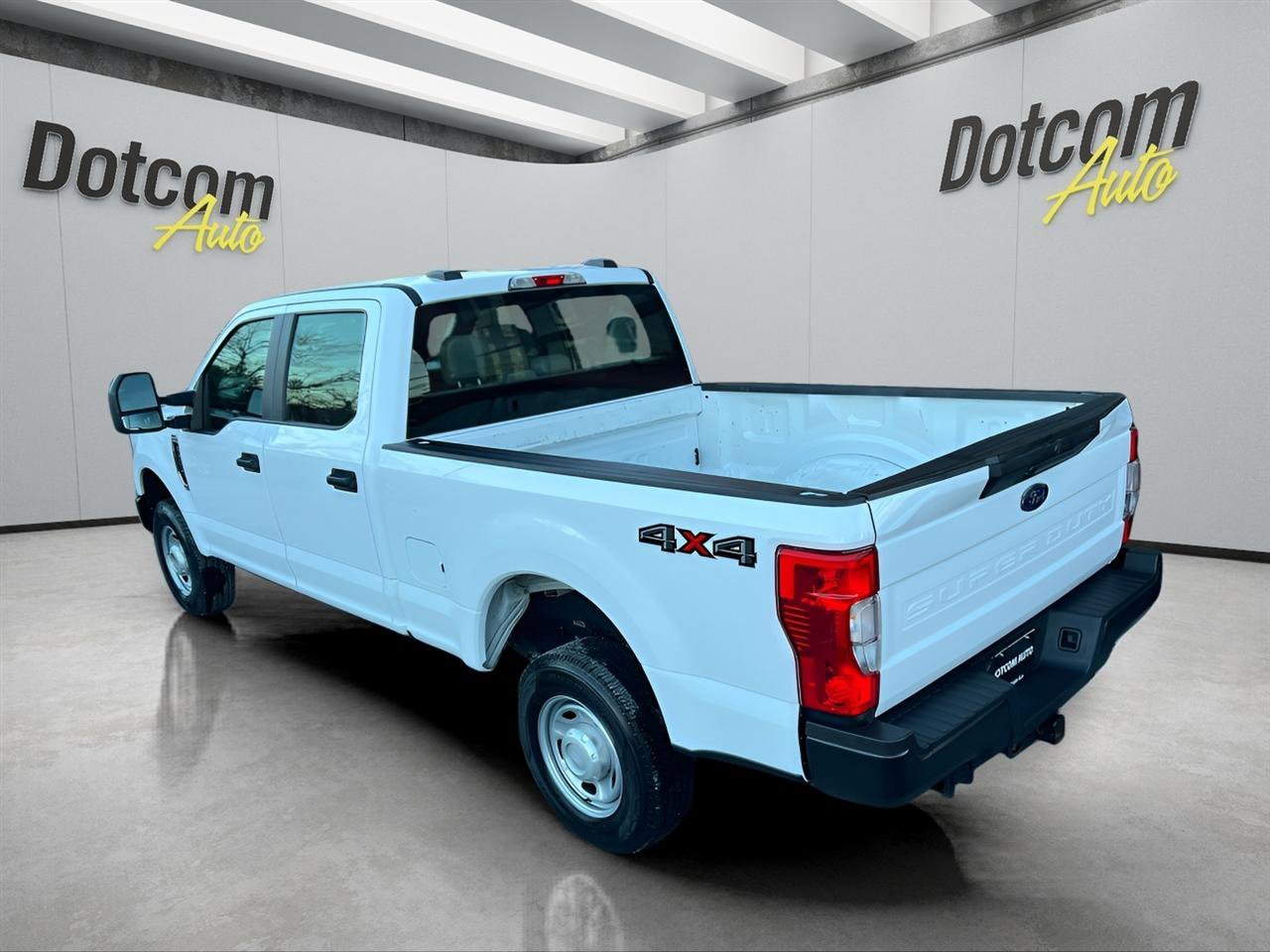 Used 2021 Ford F250 XL w/ Power Equipment Group image 4