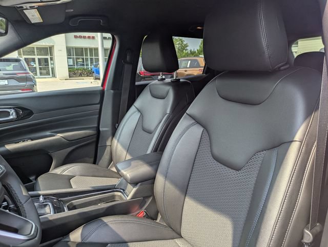 New 2026 Jeep Compass Latitude AWD/4WD image 14