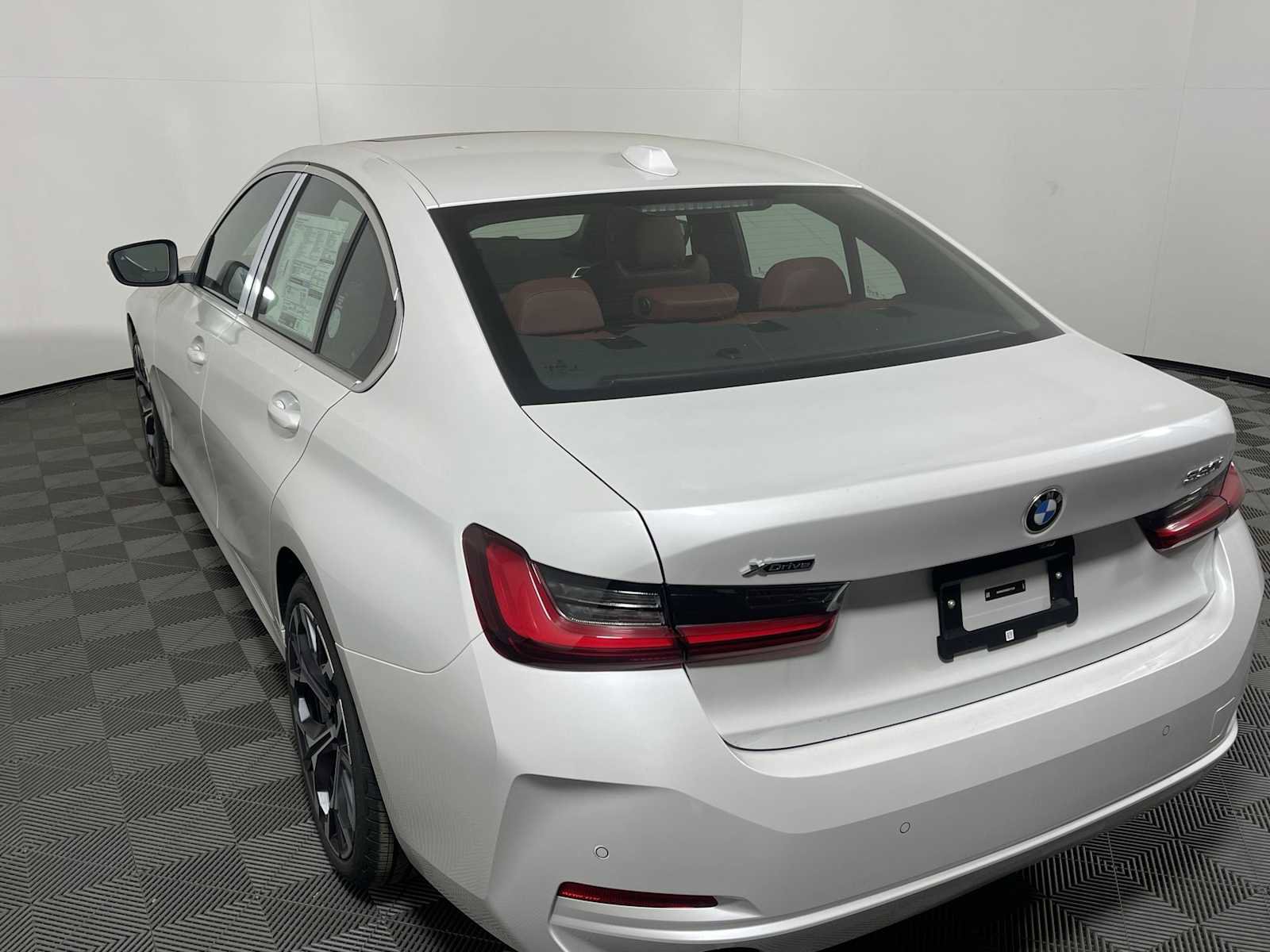 Used 2025 BMW 330i xDrive Sedan w/ Premium Package image 3