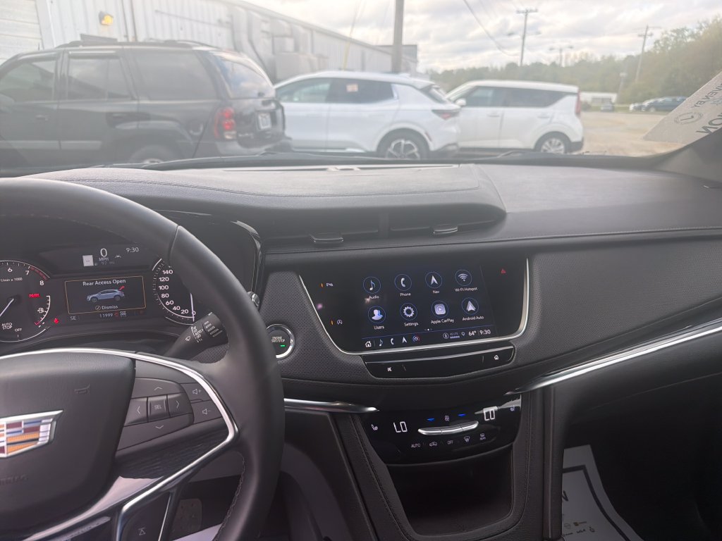 Used 2025 Cadillac XT5 Premium Luxury AWD/4WD image 23