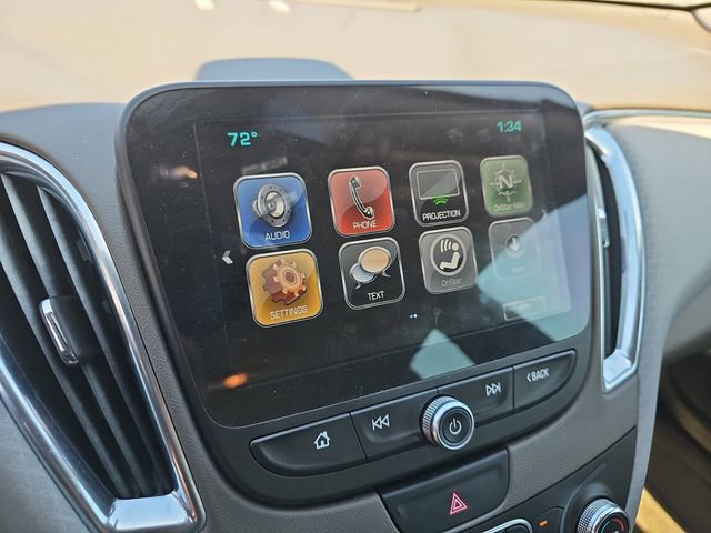 Used 2018 Chevrolet Malibu LT image 18