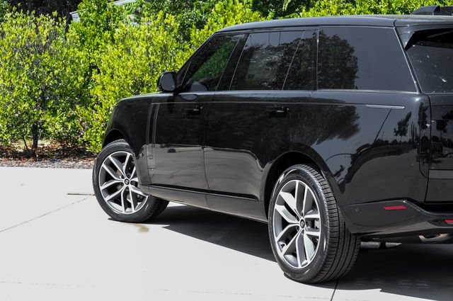 New 2027 Land Rover Range Rover Long Wheelbase SE AWD/4WD image 10