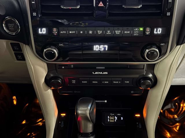 Certified 2023 Lexus GX 460 Premium w/ Premium Package AWD/4WD image 18