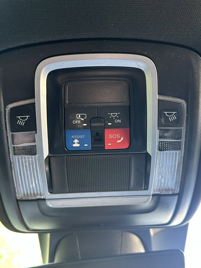 Used 2024 RAM 1500 Laramie image 40