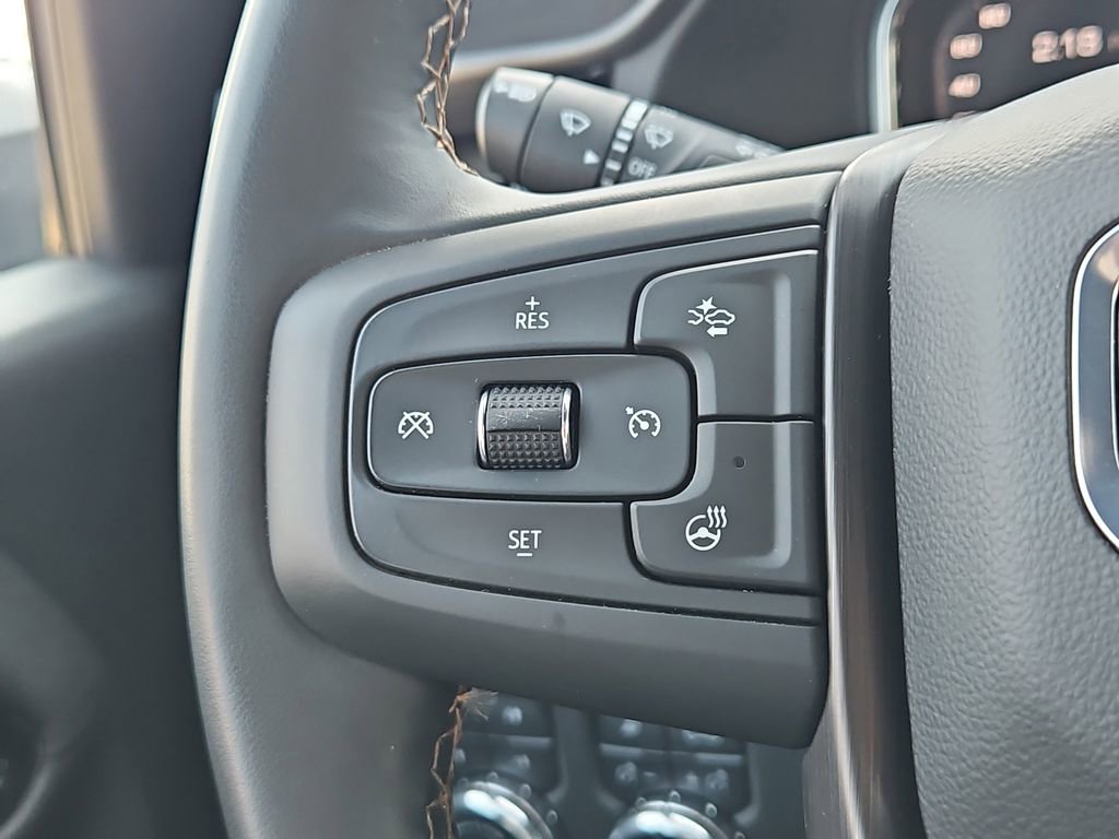 Used 2025 GMC Sierra 2500 AT4 image 29