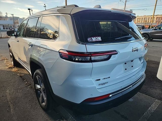 Used 2022 Jeep Grand Cherokee L Limited image 2