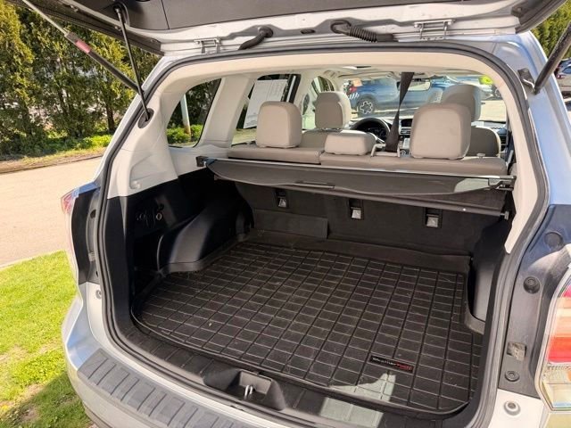 Used 2018 Subaru Forester 2.5i Limited AWD/4WD image 11