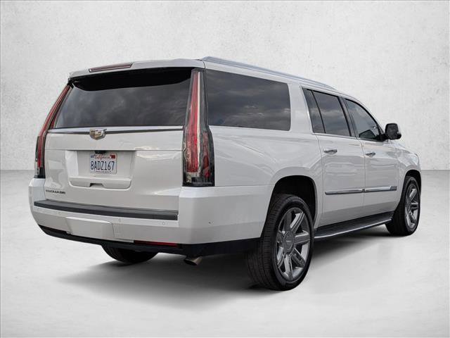 Used 2017 Cadillac Escalade ESV Premium Luxury image 5