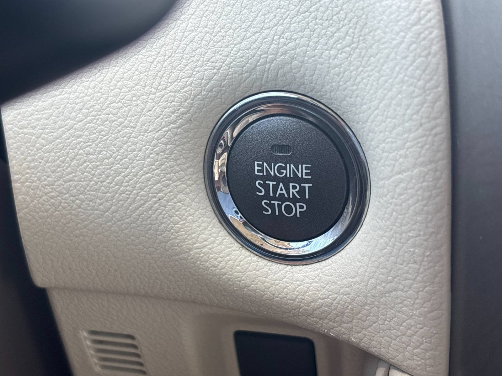 Used 2019 Lexus GX 460 Premium w/ Premium Package AWD/4WD image 23
