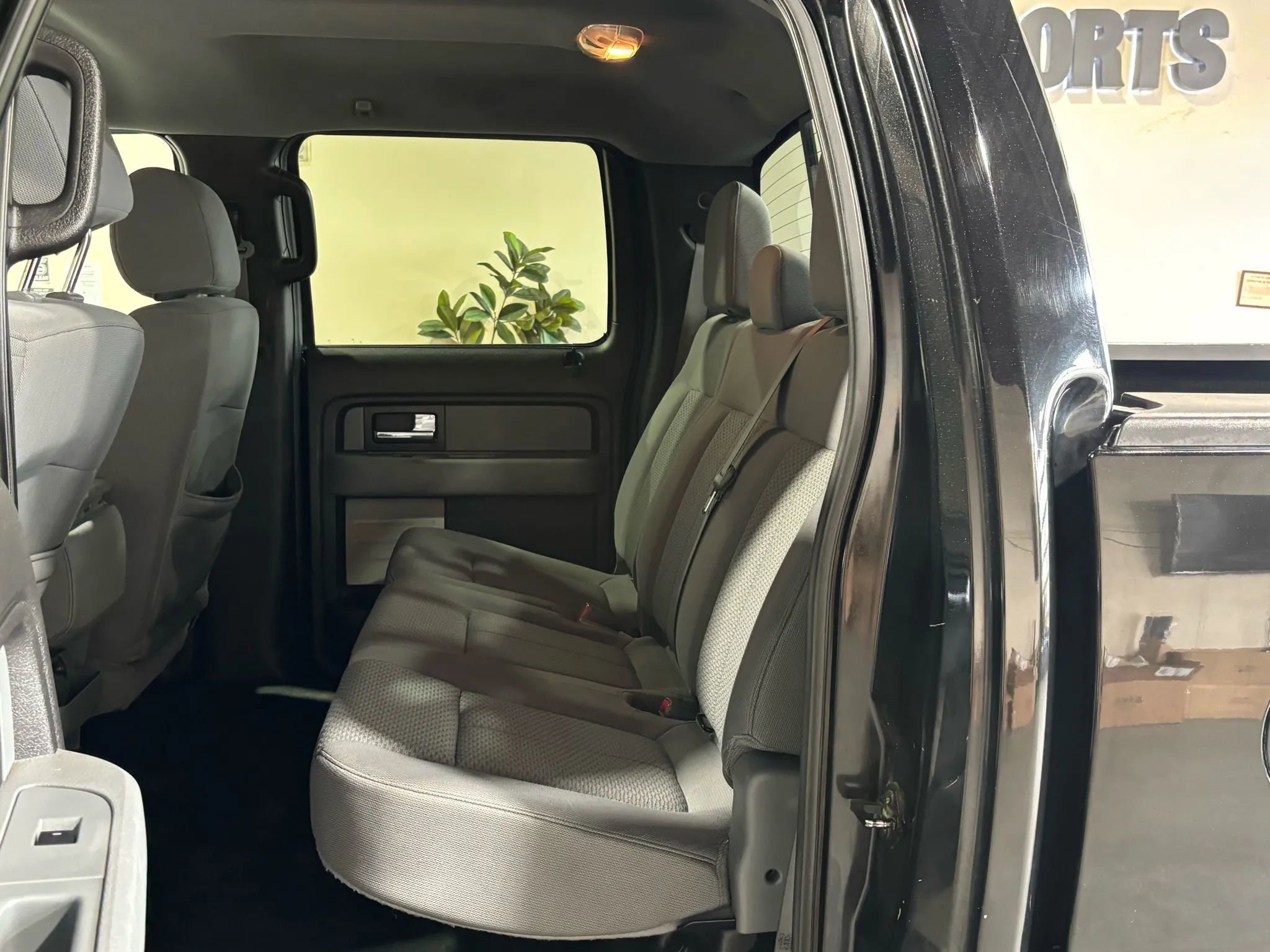 Used 2013 Ford F150 XLT w/ Luxury Equipment Group image 10