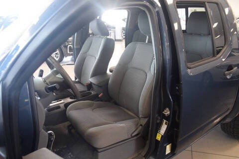 Used 2017 Nissan Frontier SV AWD/4WD image 30