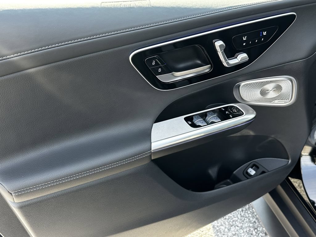 Certified 2025 Mercedes-Benz GLC 350e 4MATIC image 11
