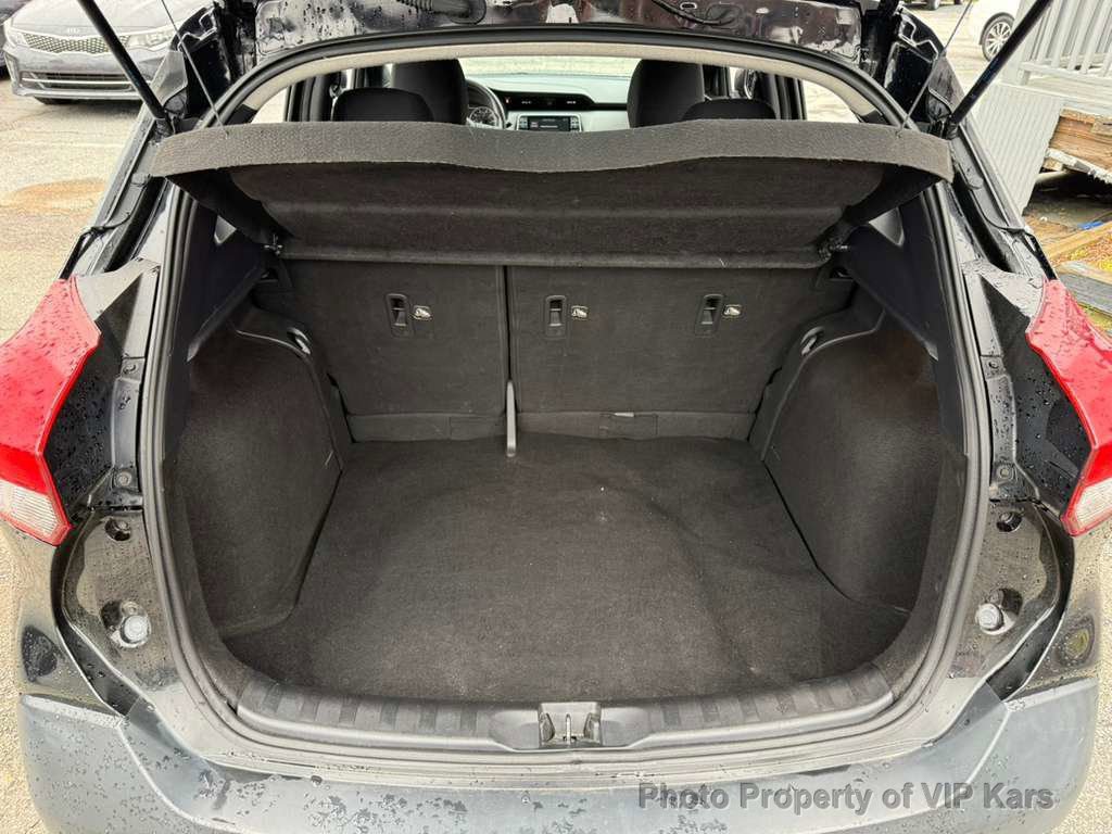 Used 2019 Nissan Kicks SV FWD image 21