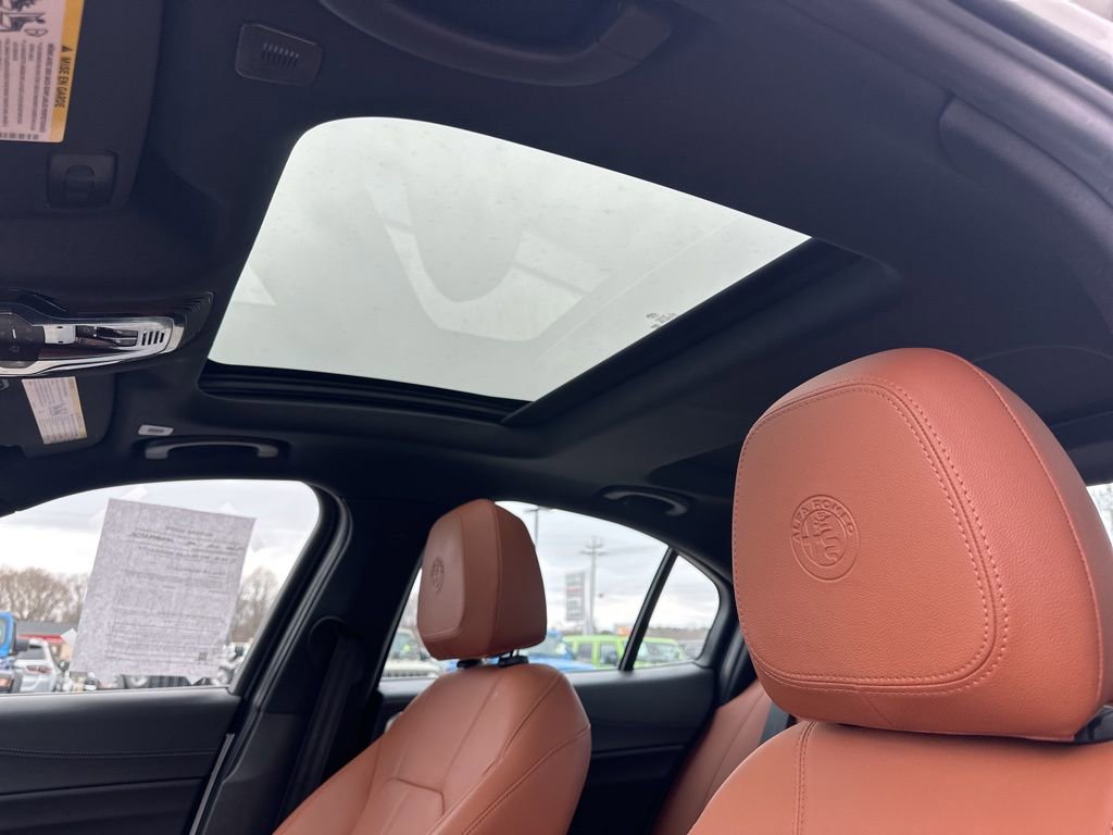 Used 2024 Alfa Romeo Giulia Ti image 24