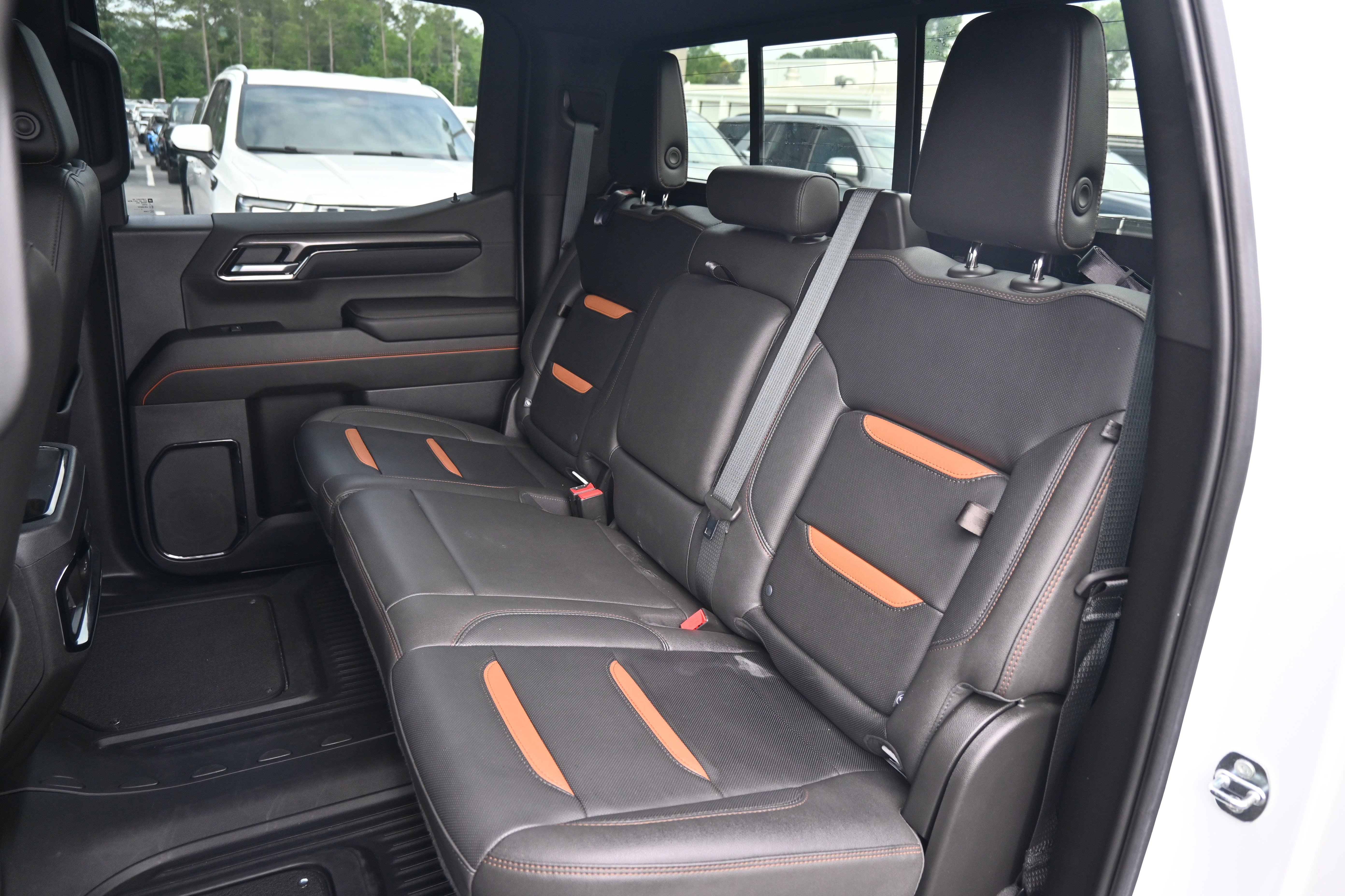Used 2023 GMC Sierra 1500 AT4 w/ AT4 Premium Package AWD/4WD image 31