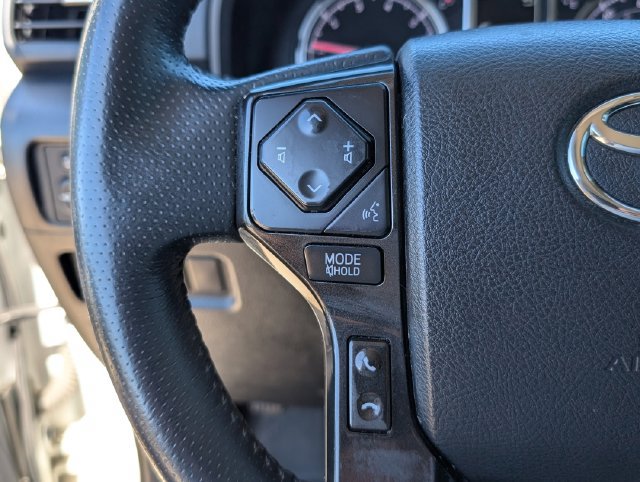 Used 2020 Toyota 4Runner Venture AWD/4WD image 24