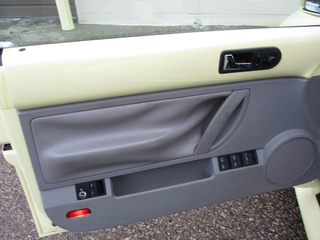 Used 2003 Volkswagen Beetle GLS image 20