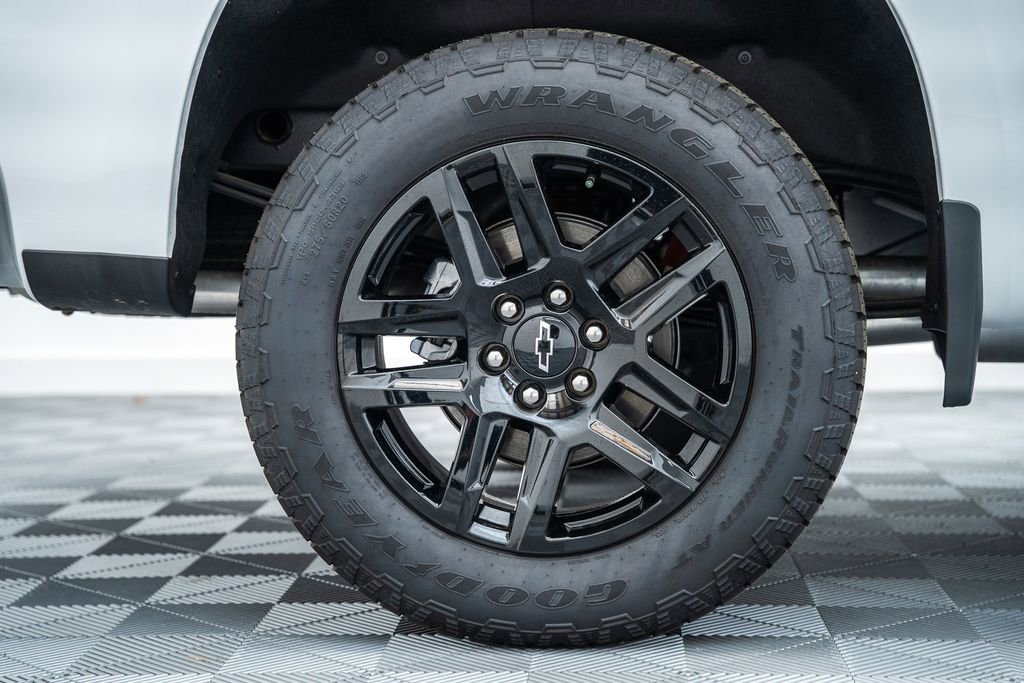 New 2025 Chevrolet Silverado 1500 RST AWD/4WD image 19