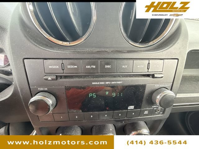 Used 2015 Jeep Patriot Sport w/ Power Value Group AWD/4WD image 14