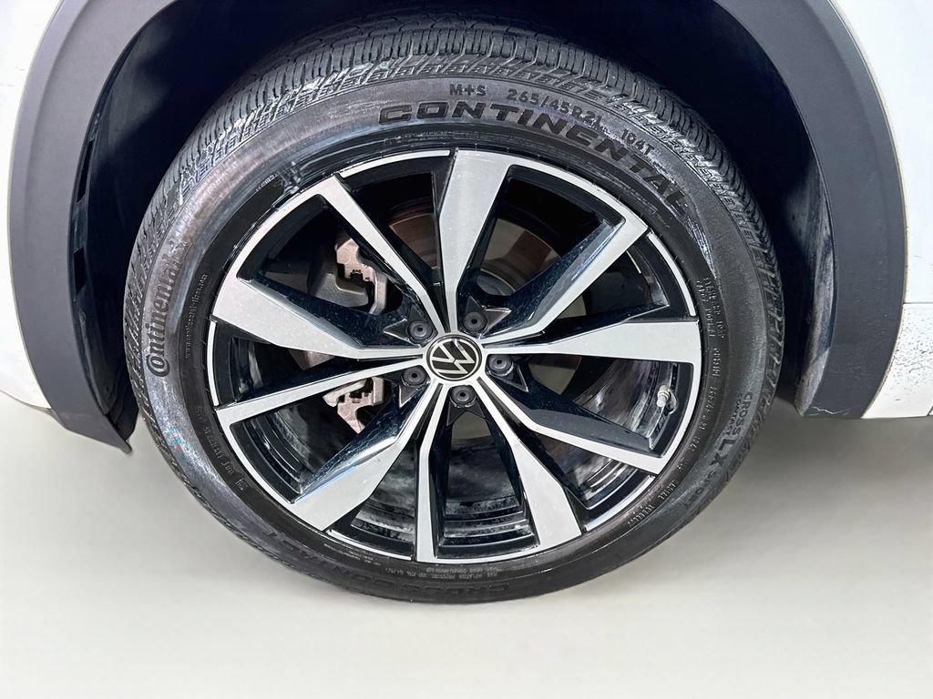 Used 2025 Volkswagen Atlas SEL Premium R-Line AWD/4WD image 43
