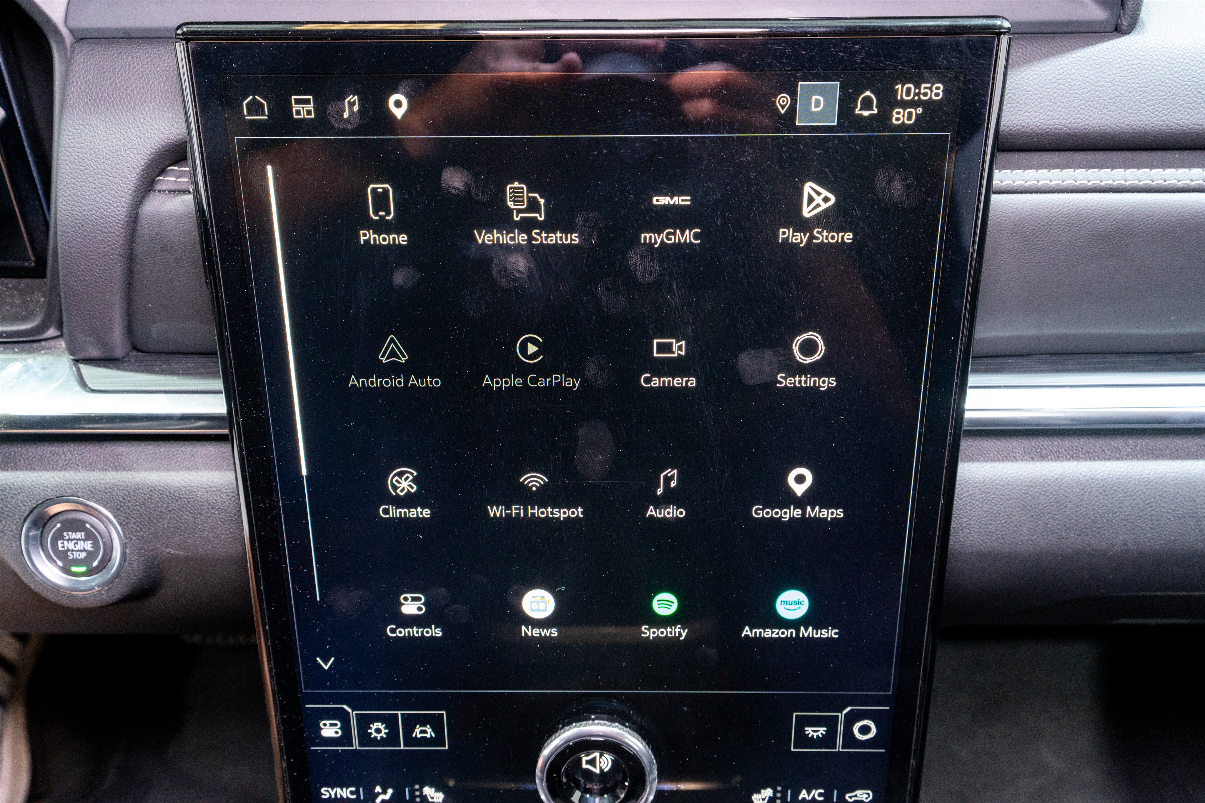 Used 2026 GMC Terrain Elevation w/ Elevation Premium Package FWD image 17