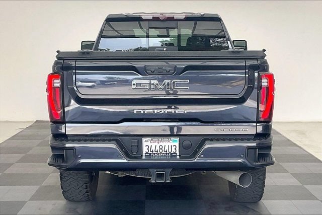 Used 2024 GMC Sierra 2500 Denali Ultimate AWD/4WD image 3