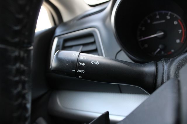 Used 2016 Subaru Legacy 2.5i Premium image 11