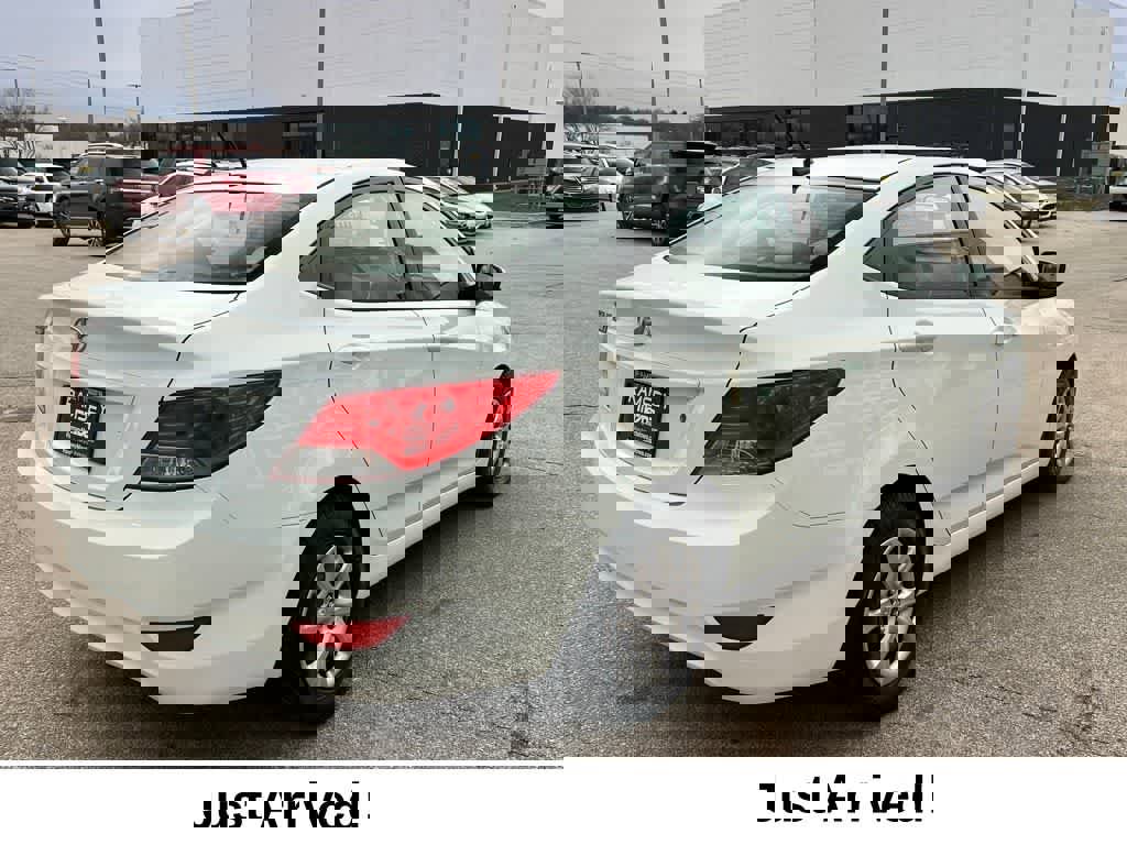 Used 2014 Hyundai Accent GLS image 6
